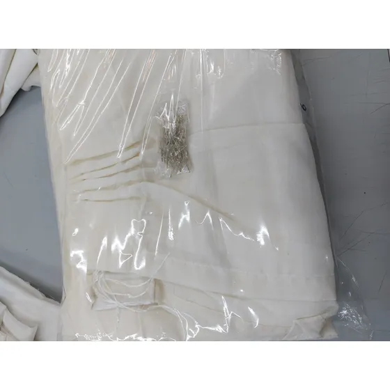 Cortina Hecha Con Cinta Fruncidora Dos Paños Natural Voile