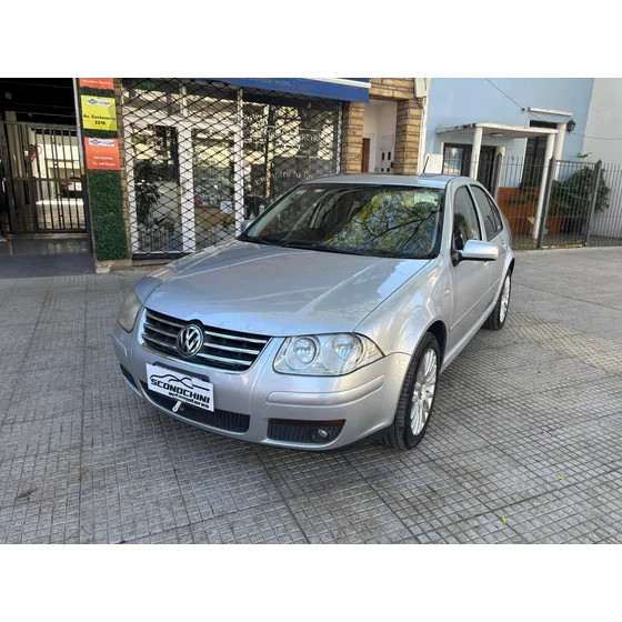 Volkswagen Bora 1.8 Highline T Tiptronic Cuero