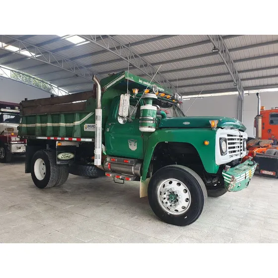 Volqueta Ford F600 1970