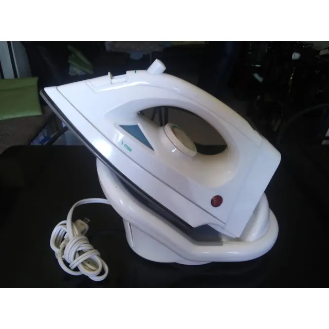 Plancha Inalambrica 11v-6hz 1000w
