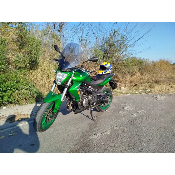 Benelli 300, 2018. Excelente, Parabrisas Y Slider.