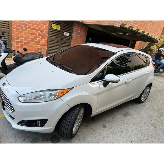 Ford Fiesta 1.6 Hatchback Titanium