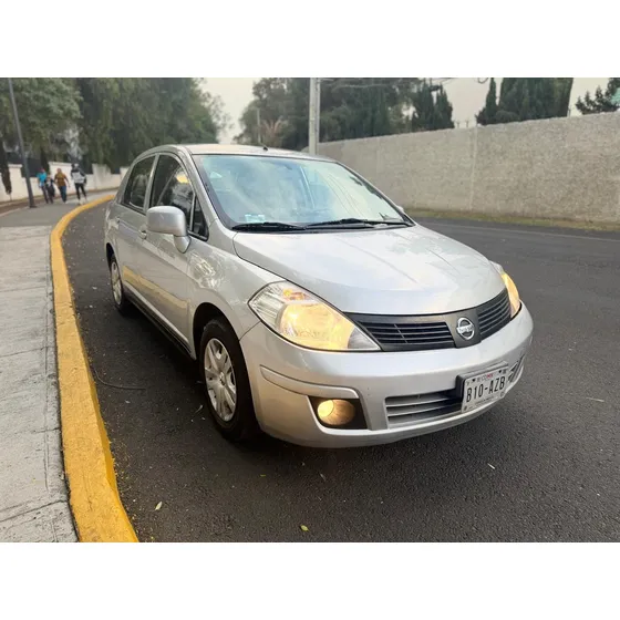 Nissan Tiida 1.8 Sense Sedan Mt
