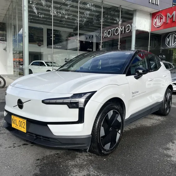 Volvo Ex30 2025 Plus