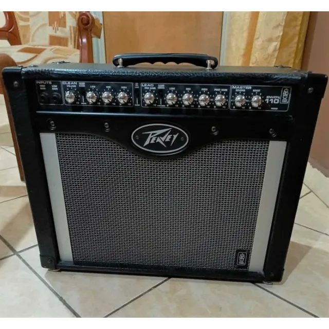 Amplificador Peavey  De 75 Watt. Usado.