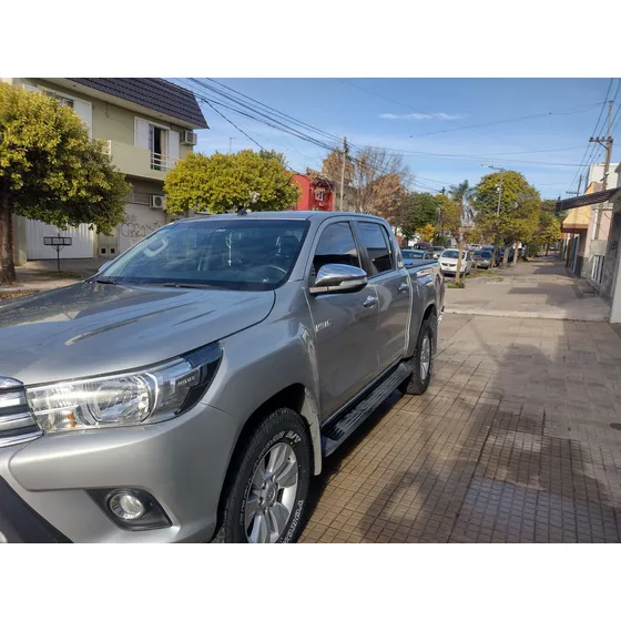 Toyota Hilux Pick-up 2.8 Cd Srv Pack 177cv 4x2