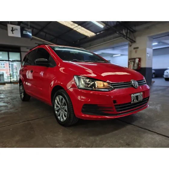 Volkswagen Suran 1.6 Comfortline 101cv