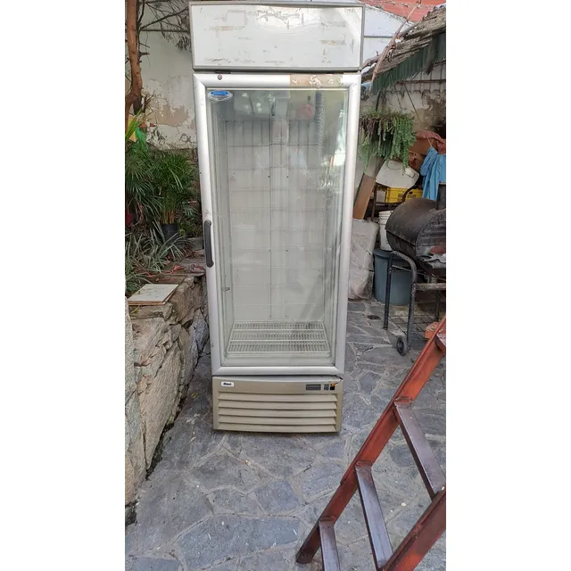 Congelador Exhibidor Vertical Mimet,no Tiene Motor Compresor