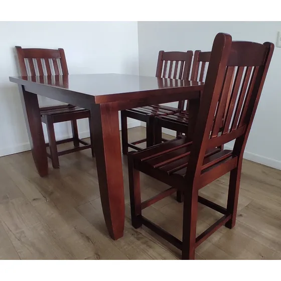 Juego De Comedor Rústico En Cedro + 4 Sillas + 8 Almohadones