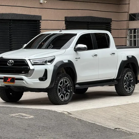 Toyota Hilux 2023 4.0