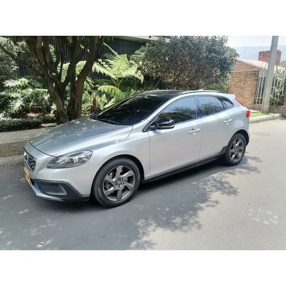 Volvo V40 2.5 T5 Cross Country Awd