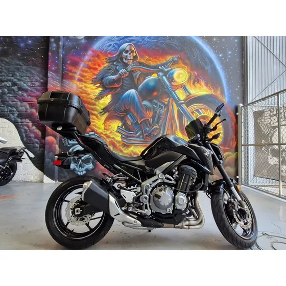 Kawasaki Zr900 2017 Titulo Limpio Checala !!!!!!!!!!!!!!!!!!
