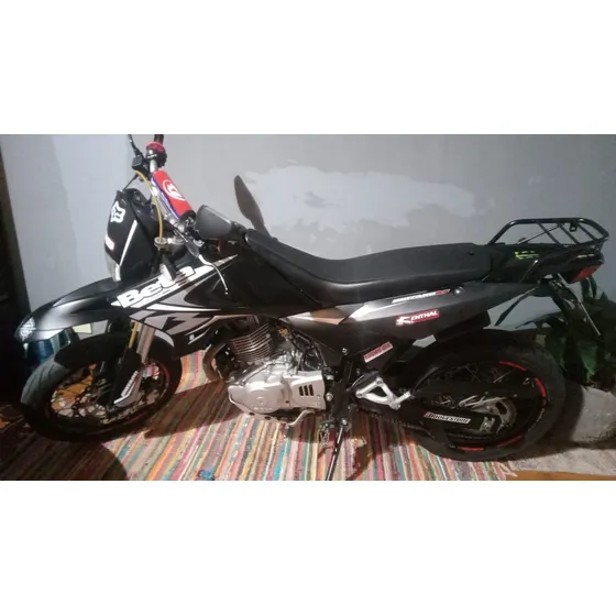 Moto Motard 250 Nueva