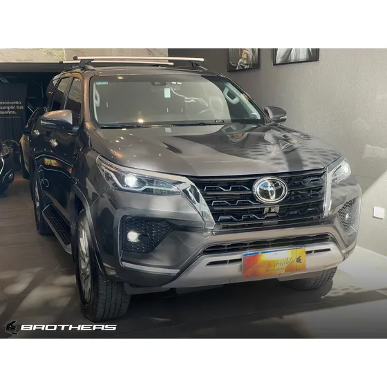 Toyota Sw4 2.8 Srx 204cv 4x4 7as At