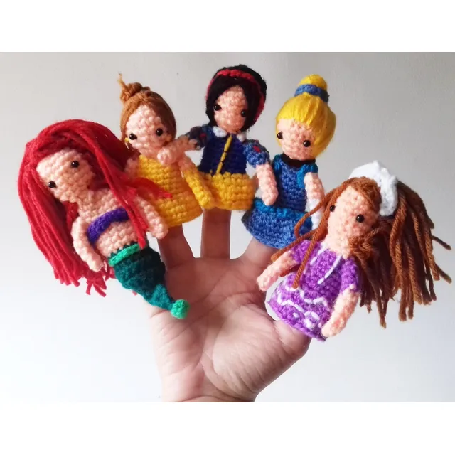 Titeres De Dedo Princesas Muñeco Tejido Juguete Amigurumi 
