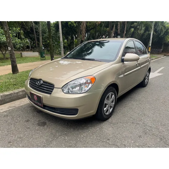 Hyundai Accent 1.4 Gls 4 P