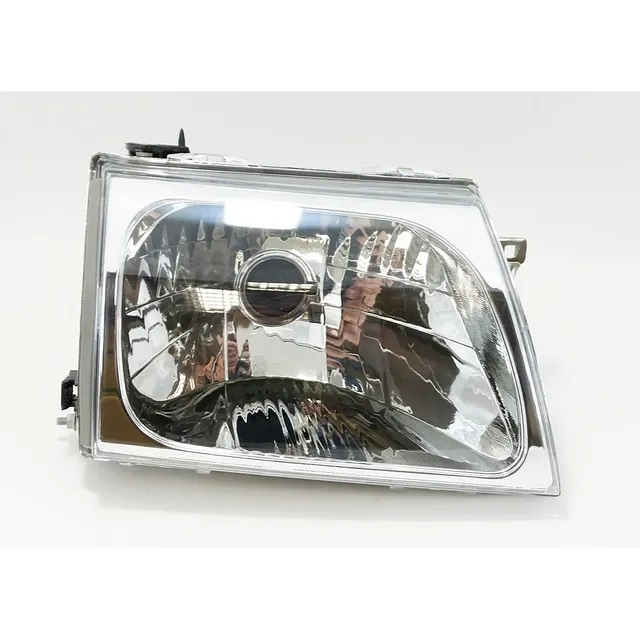 Faro Izquierdo Toyota Hilux 03-05 4x4 Depo