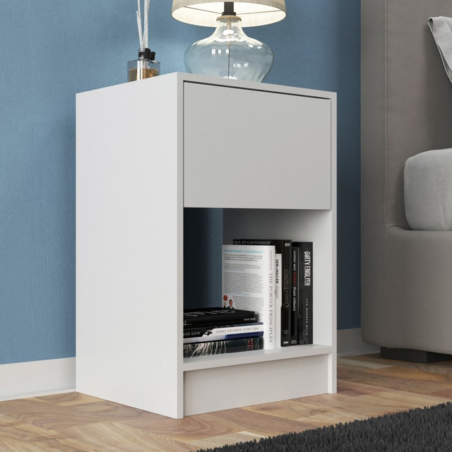 Mesa De Cabeceira Branco Retro Com Gaveta E Nicho