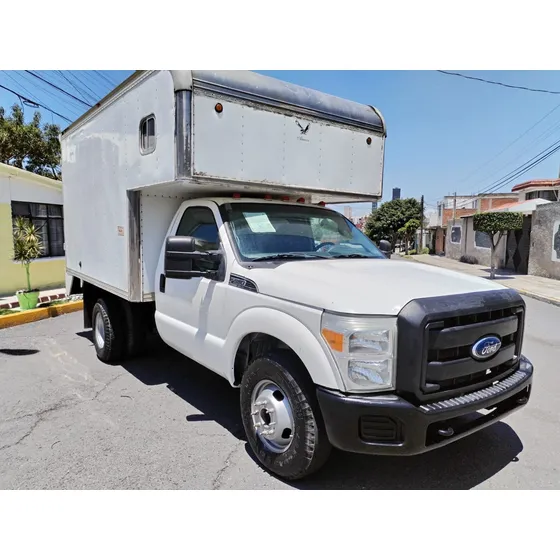 Ford F-350 6.2 Xl Mt