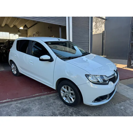 Renault Sandero 1.6 Privilege 105cv