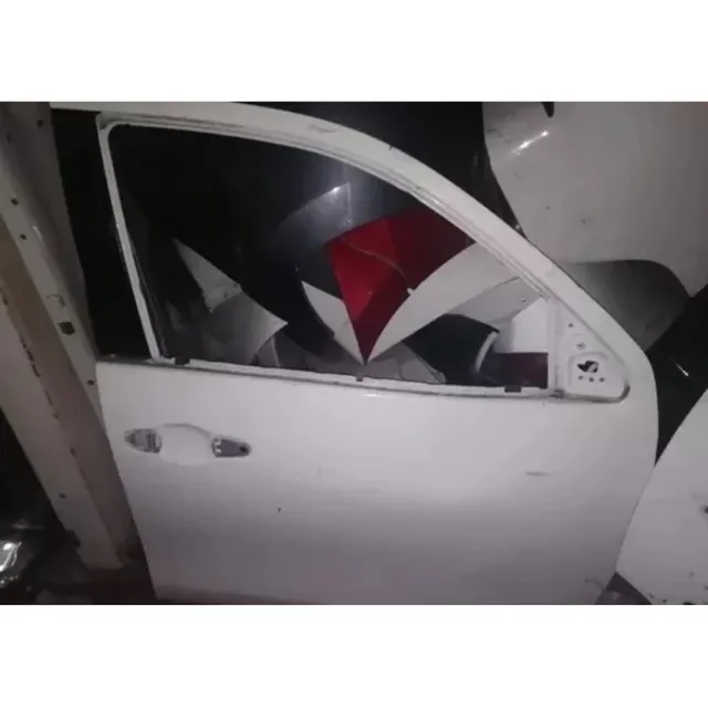 Puerta Derecha Fortuner Dubai Usada Original