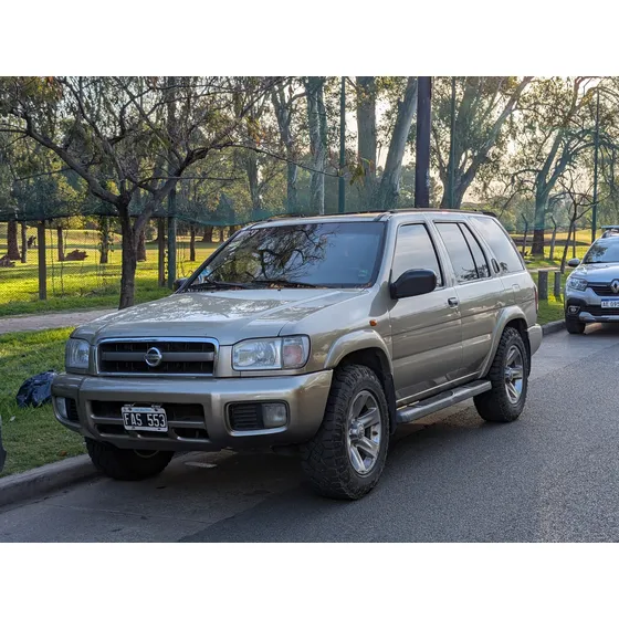 Nissan Pathfinder Se 3.5 V6