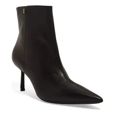Bota Feminina Couro Nobre Salto Fino Cano Curto Santa Lolla