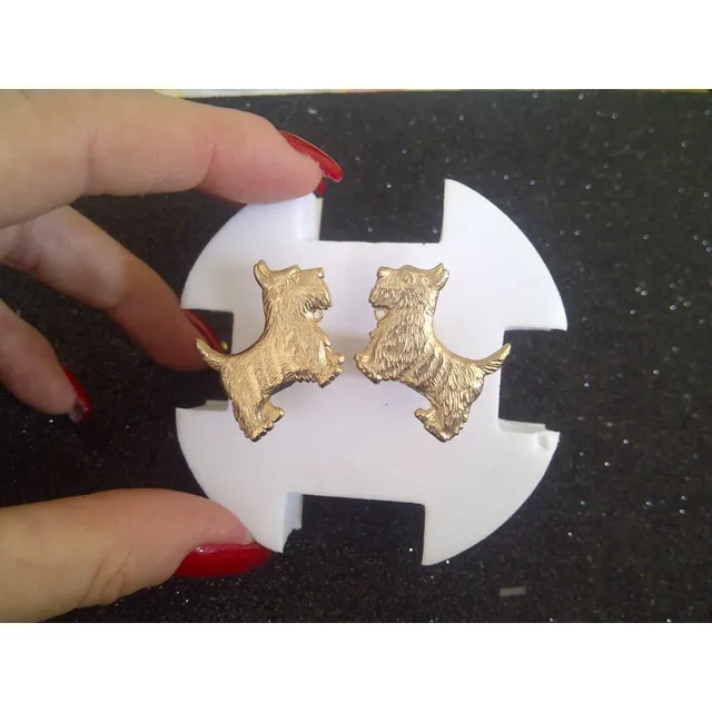 Regale Yuntas De La Suerte Para Damas Y Niños Metal Doradas