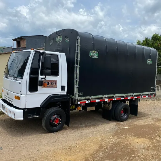 Ford Cargo 815, Carroceria En Excelente Estado