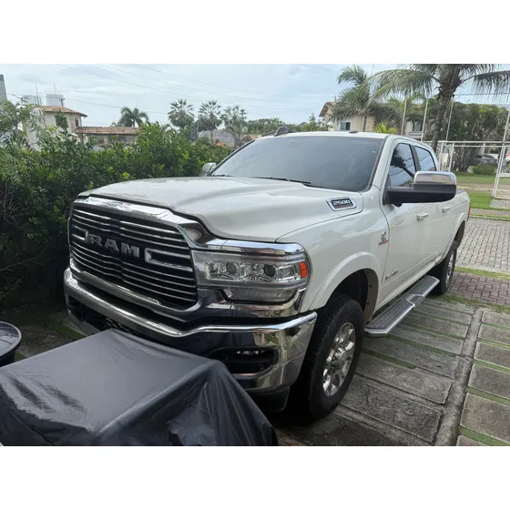 Ram Ram 2500 6.7 Laramie Cab. Dupla 4x4 Aut. 4p