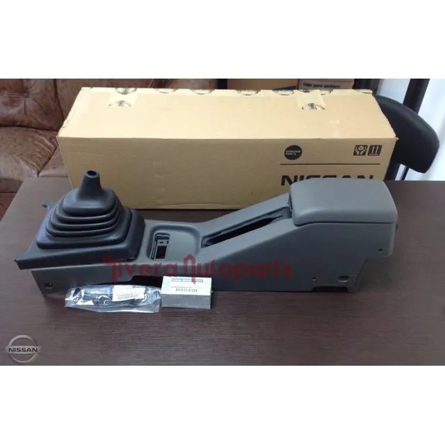 Consola Descansa Brazos Tsuru 3 Original Nissan + Tapon Cart