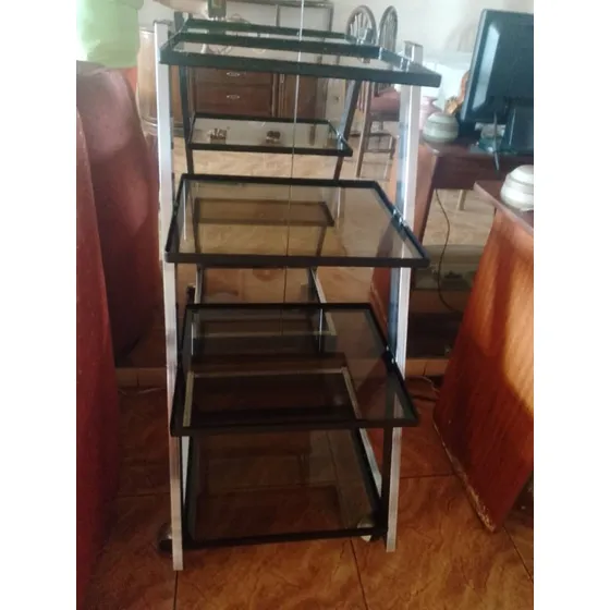 Mesa Auxiliar Cromada Tipo Escalera En Vidrio