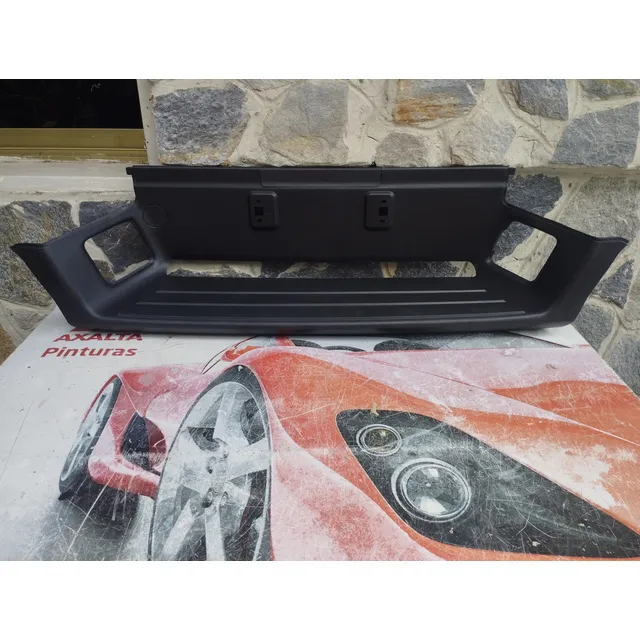 Goma Central Parachoque Trasero Luv Dmax 2009/12