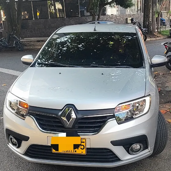 Renault Logan 2023 1.6 Expression / Life +