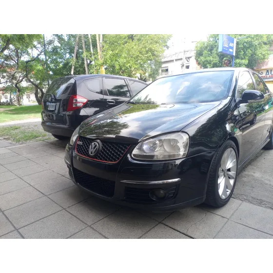 Volkswagen Vento 2.5 Luxury 170cv