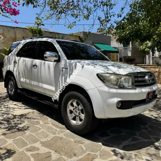 Toyota Fortuner 2010 2.7l