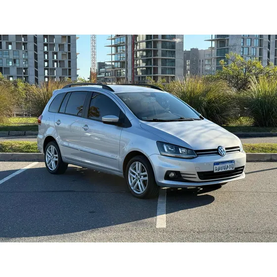 Volkswagen Suran 1.6 Highline Msi 110cv