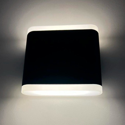 Bidireccional Aluminio Led 6w Akira Negro Moderno Chato 