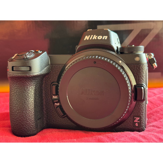 Nikon Z6 Mirrorless Camera (cuerpo) + Sony Xqd 64gb + Acces.