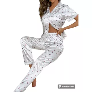 Pijama Satin Blanco Estampado Florcitas 
