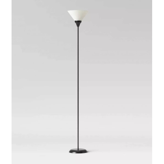 Lampara De Pie Moderna Minimalista Quebec Led Estructura Negro Pantalla Blanco