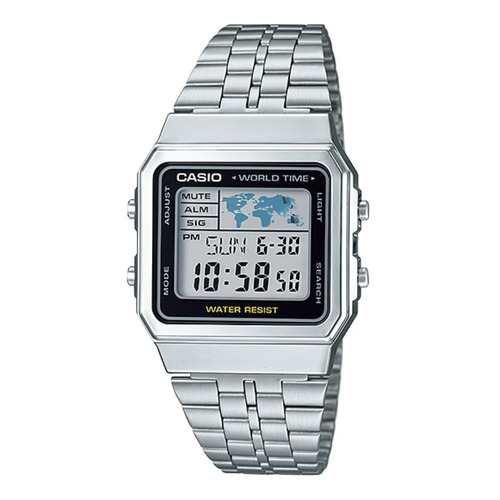 Reloj pulsera digital Casio A500WGA-9DF con correa de acero inoxidable color plateado - fondo blanco/negro
