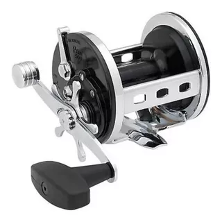 Reel Convencional Penn Jigmaster 500l Derecho Color Negro