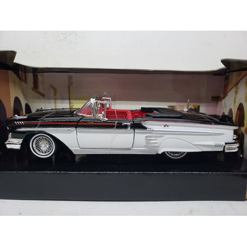 Motormax 1:24 1958 Chevy Impala Convertible Lowrider Negro