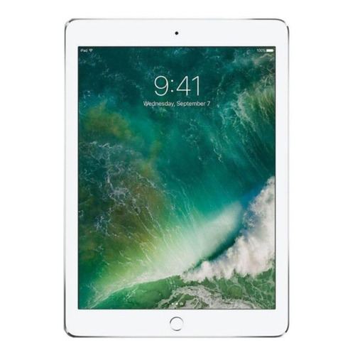 iPad  Apple  6th generation 2018 A1893 9.7" 32GB plata y 2GB de memoria RAM