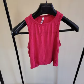 Musculosa Corta.  Talle M. Le Utthe