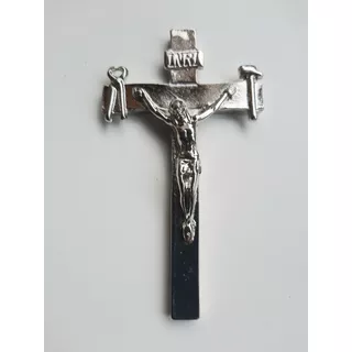 B. Antigo- Crucifixo N Sra La Salete Com Martelo E Alicate 1