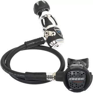 Regulador Cressi Mc9 / Compact Silver Proceso Int De Buceo Color Negro