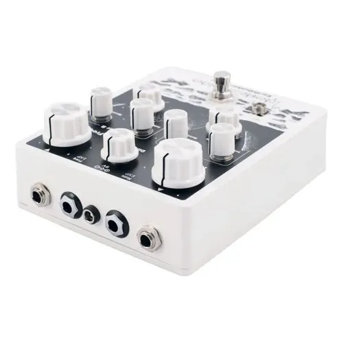 EarthQuaker Devices Interstellar Orbiter - YouTube