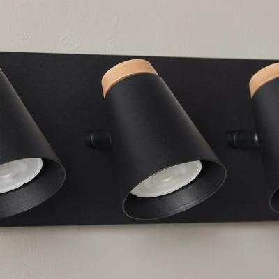 Aplique 3 Luces Eleanor Negro Con Madera Base Apto Led Mks